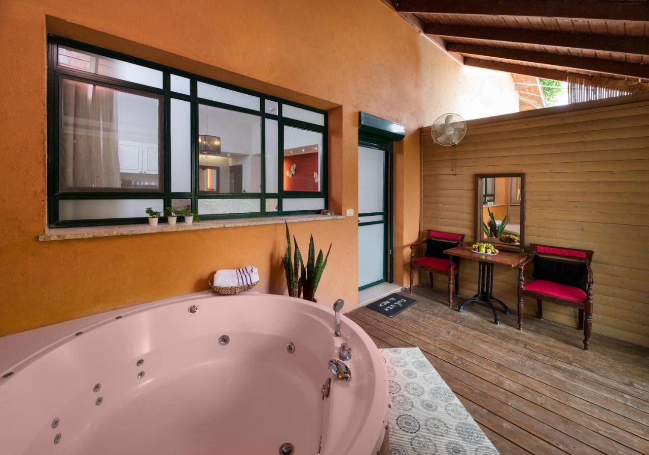 Zimmer & Spa Kesem Hamaga Bethlehem of Galilee Esterno foto